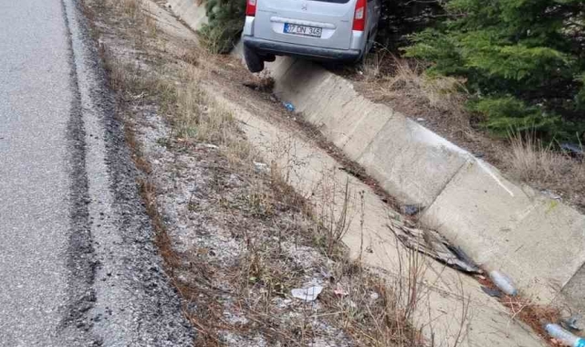 Afyonkarahisar'da trafik kazası, 2 yaralı