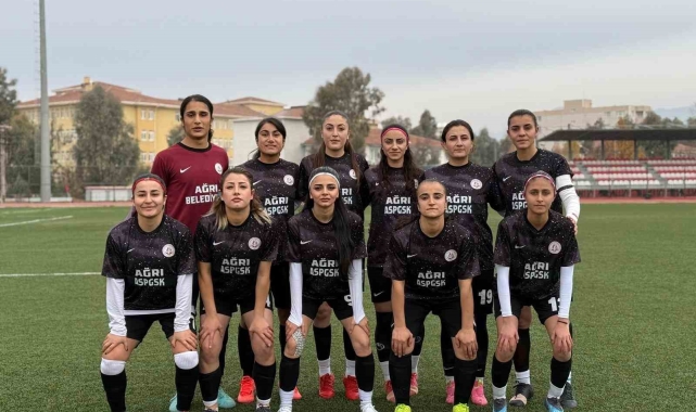 Ağrı Kadın Futbol Takımı, Silopi deplasmanından 2-2'lik beraberlikle döndü