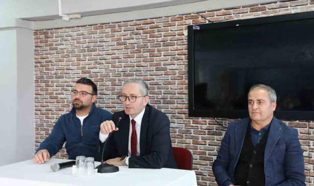 Ağrı'da üniversite sınavlarına hazırlık kampı için bilgilendirme toplantısı düzenlendi