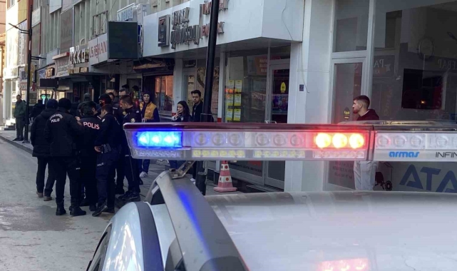 Aksaray'da bıçaklı kavga: 1 yaralı