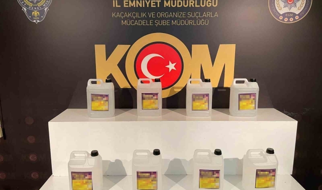 Aksaray'da sahte alkol ve kaçak cinsel ürün operasyonu