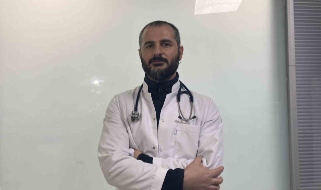 &#039;Alkol oyunu&#039; hastanelik etti: Sahte ve orijinalini karıştırarak içmek istedi, ikisi de sahte çıktı