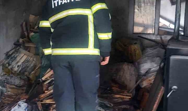 Altınözü'nde okulun kazan dairesinde yangın çıktı