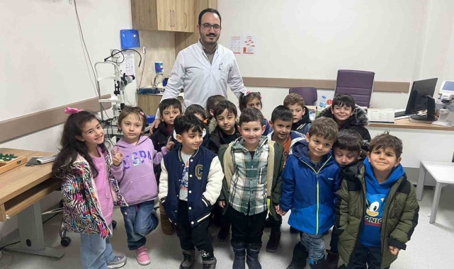 Anaokullu minikler hastane ve doktor korkularını hastaneyi gezerek yendiler