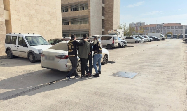 Antalya'da 1 haftada 975'i aranan şahıs olmak üzere toplam 2 bin 179 şahıs yakalandı