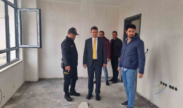 Arsuz'da polis merkezi amirliği inşaatında sona gelindi