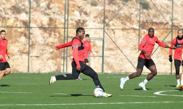 Atakaş Hatayspor, İskenderunspor maçı hazırlıklarını tamamladı
