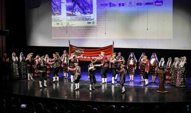 Atatürk'ün Ankara'ya gelişinin 105. yılında tarihe yolculuk: "Her Şey Akar" belgeseli büyük ilgi gördü