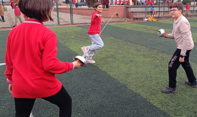 Aydın'da minikler, spor dallarındaki yeteneklerini keşfediyor