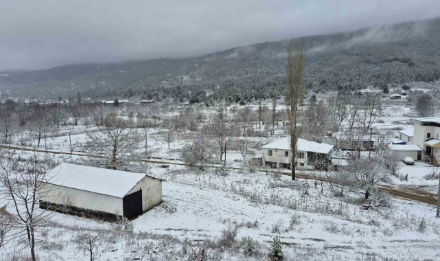Aydın&#039;ın yüksek kesimlerinde kar etkili oldu