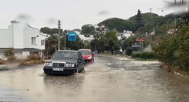 Ayvalık'ta yağış yer yer etkili oldu