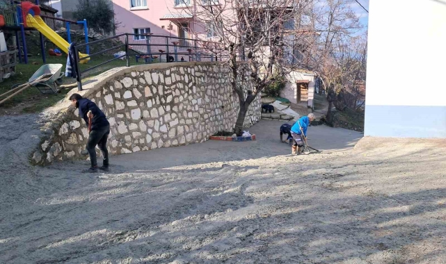 Babadağ'da yol iyileştirme çalışmaları sürüyor