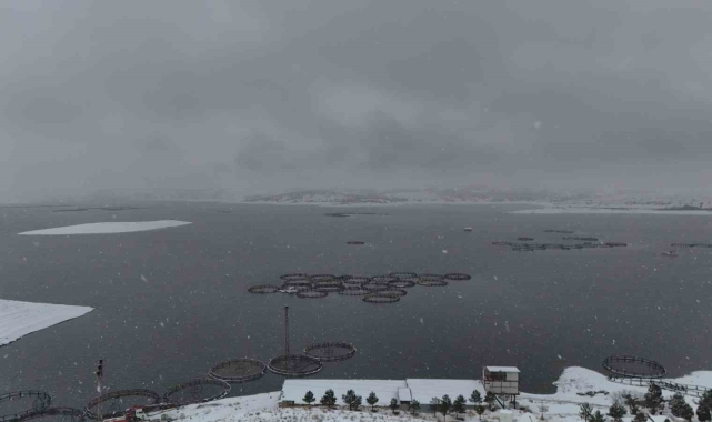 Bahçelik Barajı'nda kış güzelliği