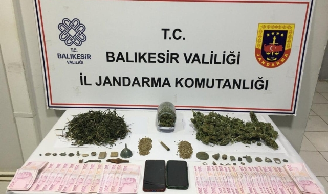 Balıkesir'de 12 ilçede kaçakçılık operasyonu