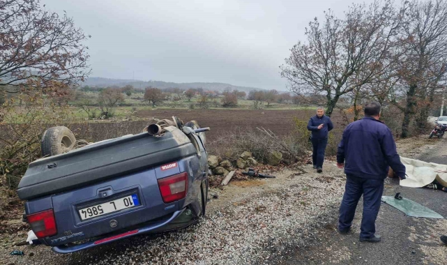 Balıkesir'de trafik kazasında araç ters döndü: 1 ölü, 2 yaralı