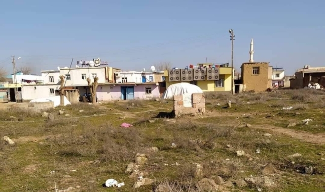 Banyoda ısınmak için mangal yakan genç kız zehirlenerek hayatını kaybetti