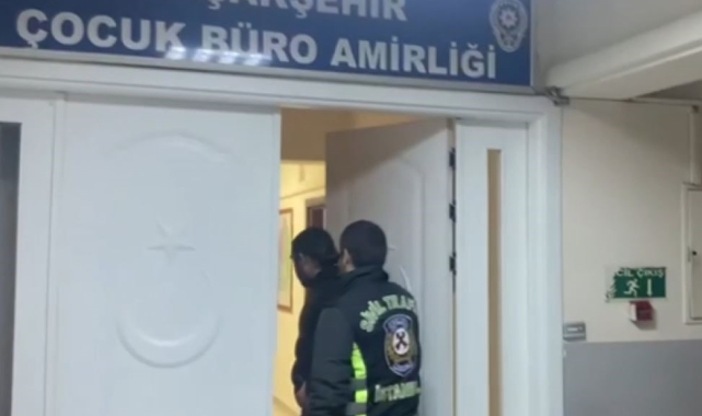 Başakşehir'de drift atan çocuk yürekleri ağza getirdi