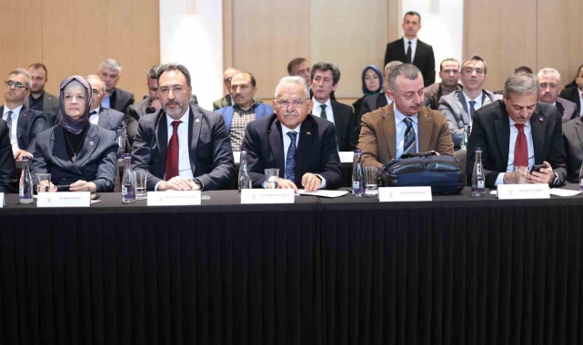 Başkan Büyükkılıç: "Sorumluluğumuzun çok daha fazla olduğunun bilincindeyiz"