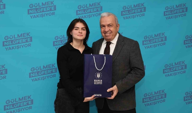 Başkan Şadi Özdemir gençleri ağırladı