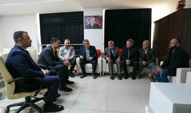 Başkan Zeyrek şiddet mağduru kadınları yalnız bırakmadı