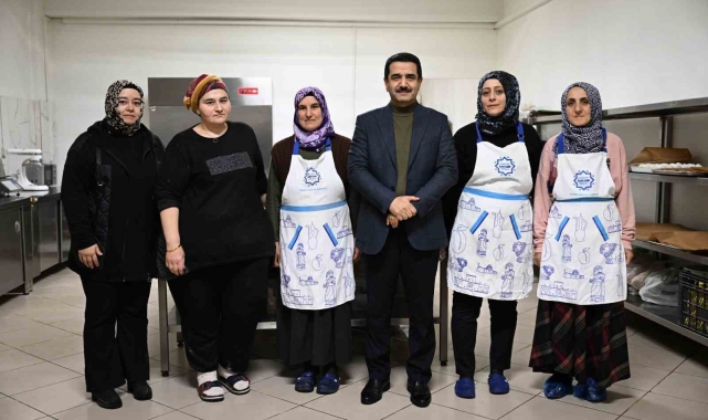 Battalgazi'nin kalbi kadın kooperatifi üretime devam ediyor