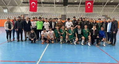 Bayburt'ta gençler futsal müsabakaları sona erdi