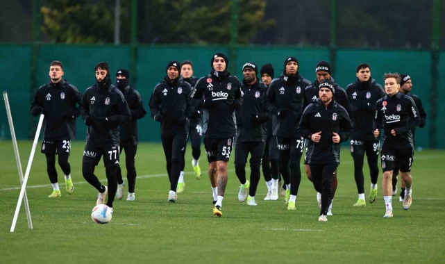 Beşiktaş'ta Çaykur Rizespor maçı hazırlıkları başladı