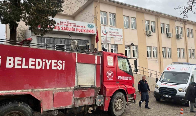 Besni Diş Hastanesinde korkutan yangın