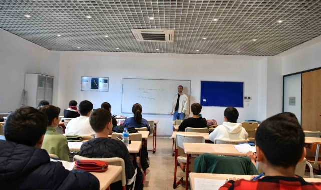 Beylikdüzü'nde Kültürsem kursları devam ediyor