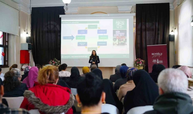 Beyoğlu'nda "En İyi Narkotik Polis: Anne" seminerleri başladı
