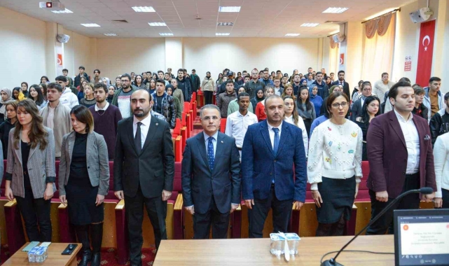Bilecik&#039;te &quot;Türkiye Yüzyılı Vizyonuyla Kariyer Gelişiminde İletişim ve Dezenformasyonla Mücadele&quot; semineri