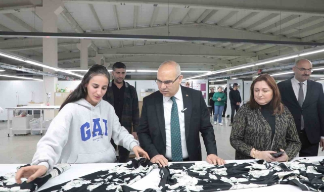 Binlerce kişiye istihdam sağlayan Tekstilkent'te üretilen ürünler dünyaya ihraç ediliyor