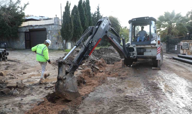 Bodrum'da su kesintilere neden olan hatlar yenileniyor