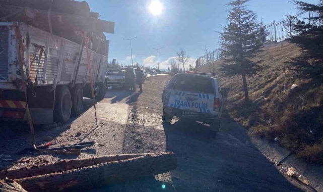 Burdur'da zincirleme kaza: 1'i polis 6 yaralı