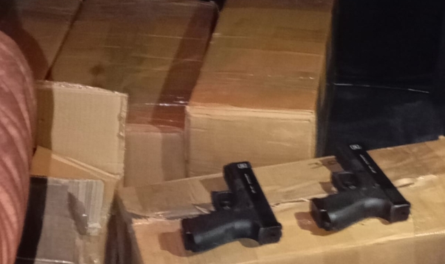 Bursa'da 150 suikast silahı ele geçirildi