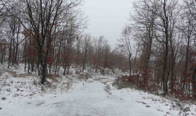 Çanakkale&#039;nin yüksekleri beyaza büründü