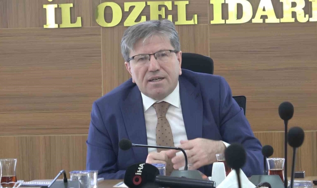 Çankırı'da yollar üretilen betonlarla yenilenecek