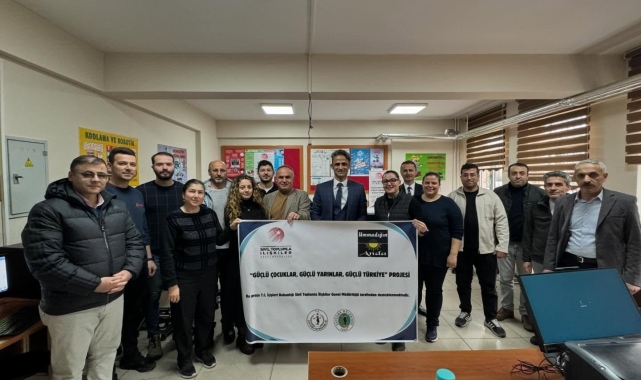 Çaycuma'da robotik kodlama eğitici eğitimi düzenlendi