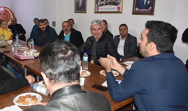 CHP Sinop İl Başkanı Yalçınkaya, köy muhtarlarıyla bir araya geldi