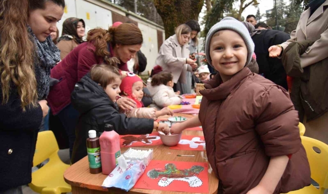 Çocuklar Sanat Sokağı'nda gönüllerince eğlendi