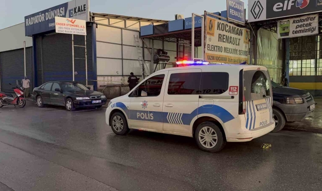 Çöken çatıdan düşen işçi ağır yaralandı