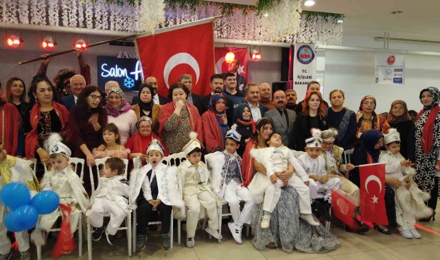 Denizli'de 12 özel çocuk erkekliğe ilk adımlarını birlikte attı