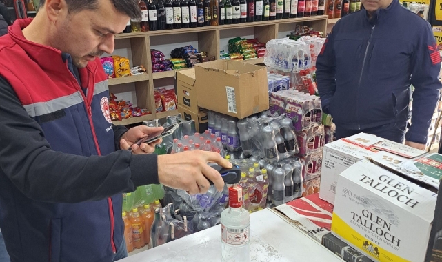 Didim'de yılbaşı tedbirleri kapsamında alkollü içki satışı denetlendi