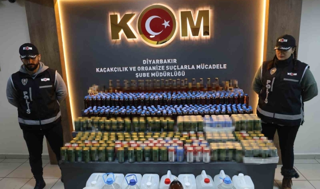 Diyarbakır'da bin 300 şişe kaçak alkollü içecek ele geçirildi