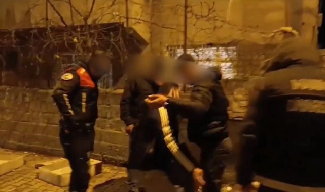 Diyarbakır'da yılbaşı öncesi "narko-kapan" uygulaması