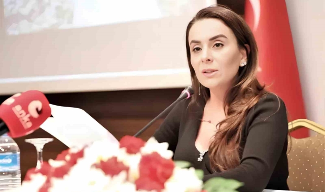 Doç. Dr. Eylem Ümit Atılgan'a Sedat Simavi Ödülleri'nde büyük ödül