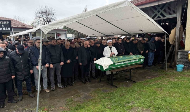 Dönemin kara kutusu olarak bilinen suç örgütü lideri Hadi Özcan, Sakarya&#039;da toprağa verildi