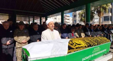 Ege Ordu Komutanı Orgeneral İrfan Özsert'in anne acısı