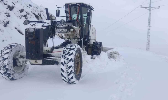 Elazığ'da 5 köy yolu ulaşıma kapandı