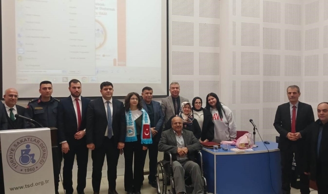Emet MYO'da "Erişilebilir Bir Gelecek. Engelleri Aşan Toplumlar Oluşturmak" konferansı